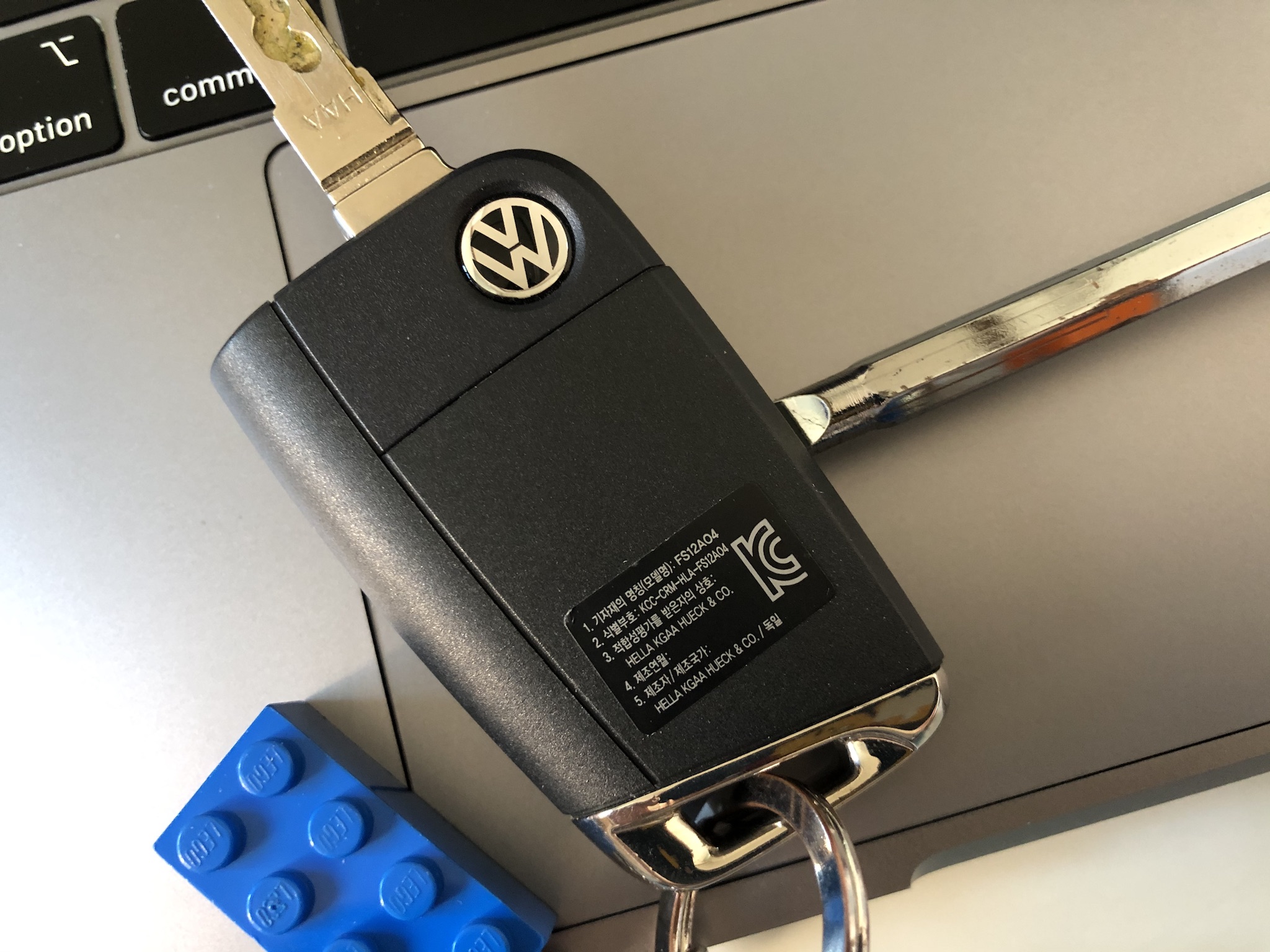 Volkswagen Golf folding key
